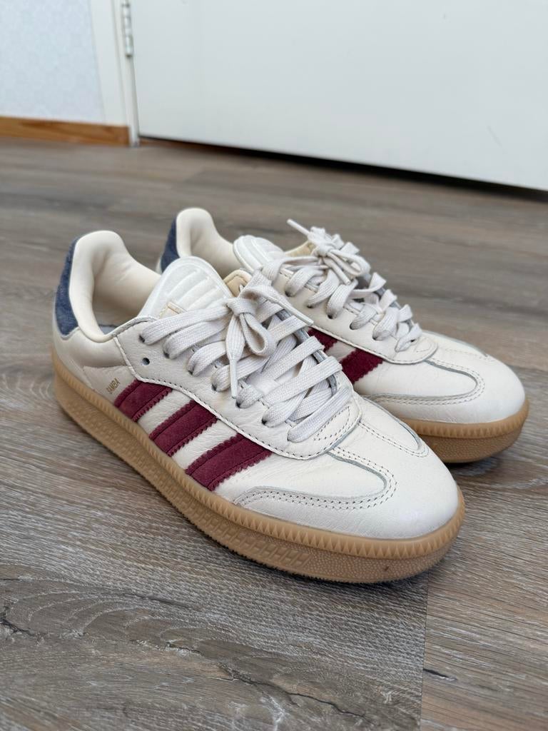 Adidas Samba OG sneakers - Crème met bordeauxrode strepen, Kleding | Dames, Schoenen, Ophalen of Verzenden, Zo goed als nieuw