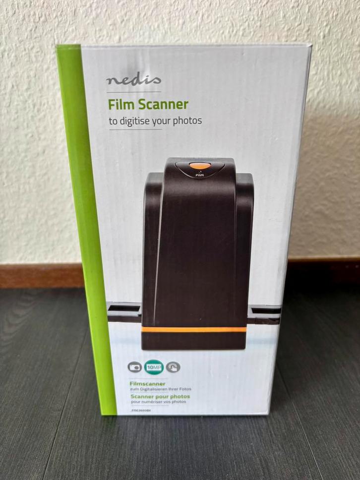 Diascanner negatieven - werkt! Nedis FISC3650BK, Computers en Software, Scanners, Ophalen of Verzenden