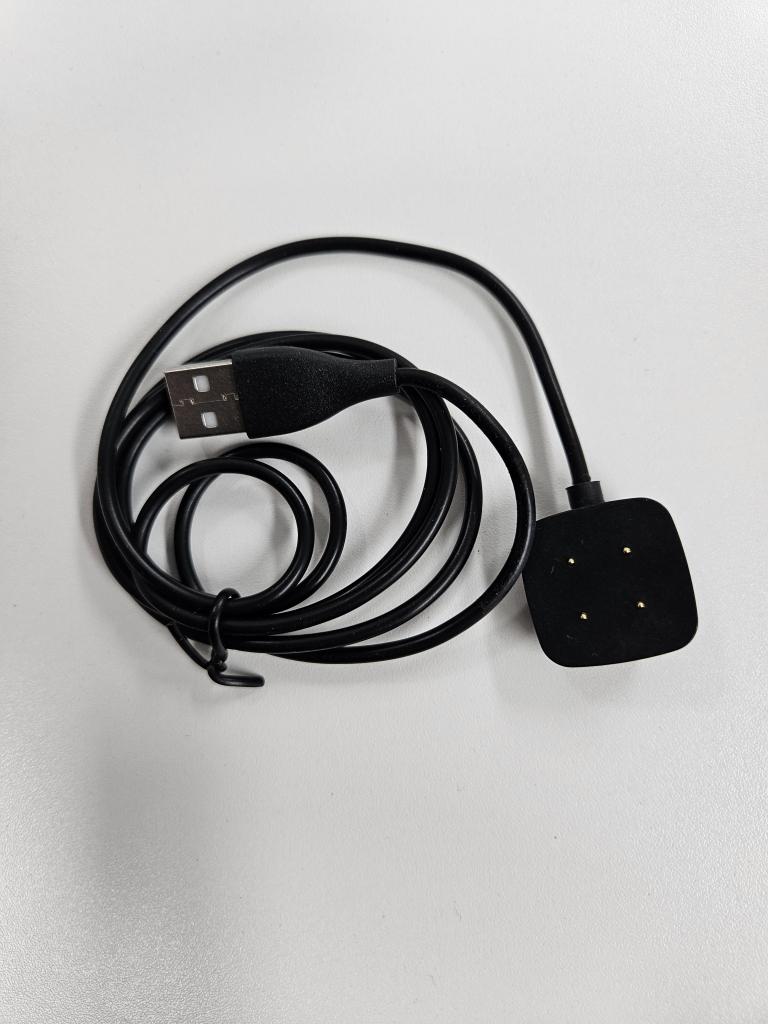 Oplaadkabel voor Fitbit Versa 4 / Versa 3 / Sense 2 / Sense, Sport en Fitness, Hartslagmeters, Niet ingevuld, Nieuw, Ophalen of Verzenden
