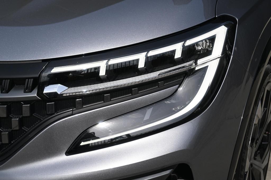 Renault Austral E-Tech full hybrid 200 iconic esprit Alpine, Auto's, Renault, Gebruikt, Euro 6, 1199 cc, 2 kWh