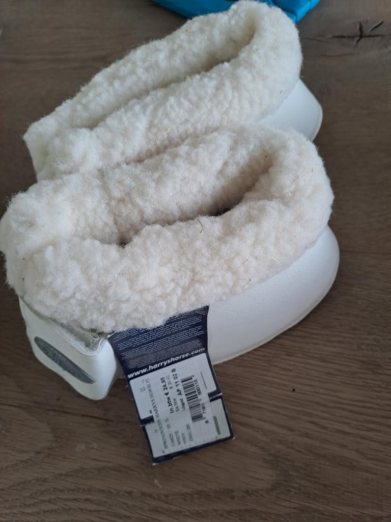 Witte springschoentjes, nieuw, maat XL, Ophalen of Verzenden, Nieuw, Rijden