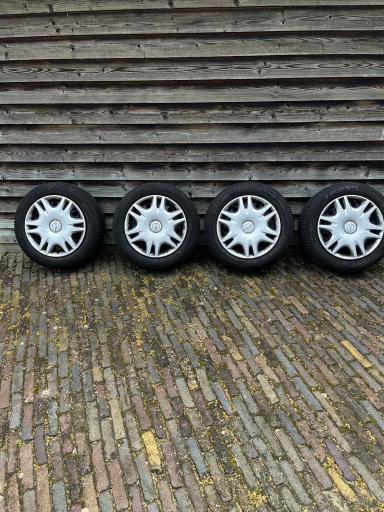 Winterbanden 205/55/R16 op stalen velg voor Opel Astra K, Auto-onderdelen, Banden en Velgen, Ophalen, Gebruikt, 16 inch, Banden en Velgen