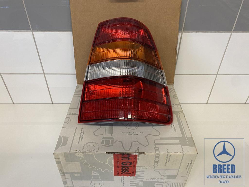 NOS achterlicht rechts voor Mercedes-Benz W124 T-model S124, Auto-onderdelen, Verlichting, -, Nieuw, Ophalen of Verzenden, -