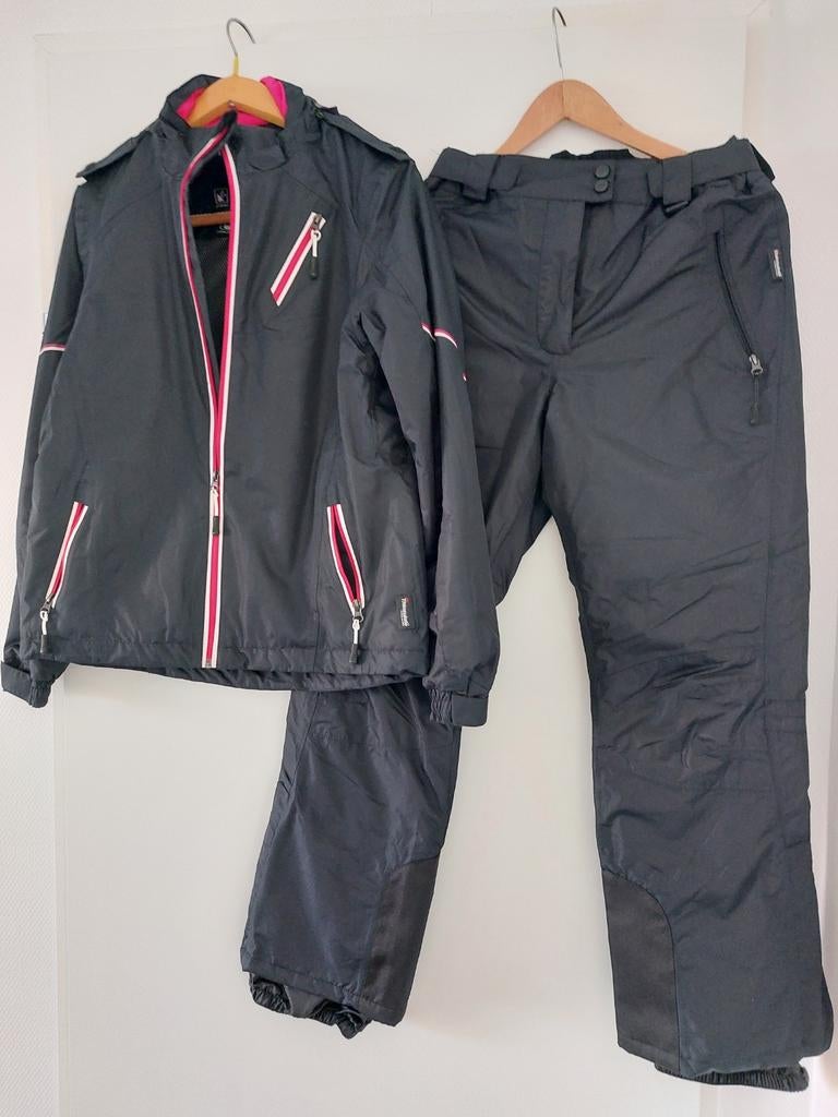 Dames skipak - Jas en broek, Kleding | Dames, Wintersportkleding, Pak, Ophalen, Maat 38/40 (M), Crivit