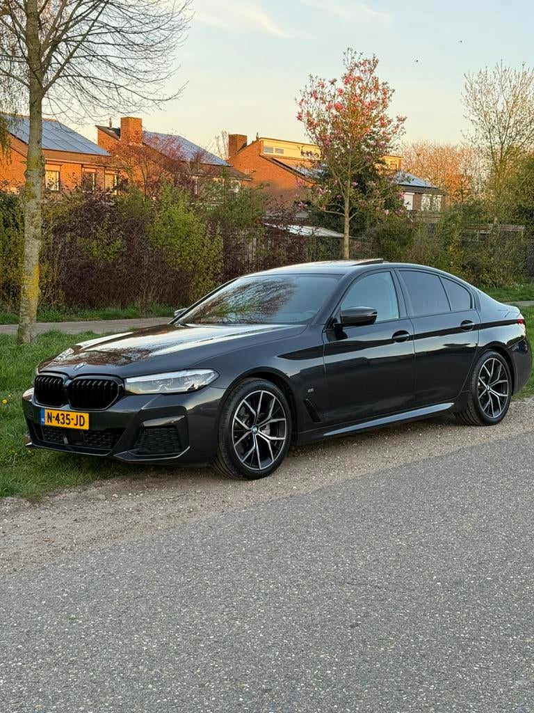 BMW 520d LCI facelift M Sport high executive edition bj 2021, Automaat, Achterwielaandrijving, 4 cilinders, 2000 kg