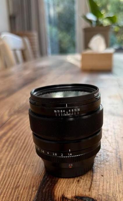 Fuji 23mm 1.4 R, Ophalen of Verzenden, Zo goed als nieuw, Groothoeklens