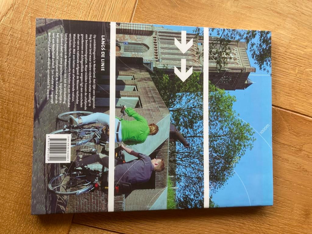 Langs de Linie - Nieuwe Hollandse Waterlinie, Gelezen, Europa, Ophalen of Verzenden, Reisgids of -boek