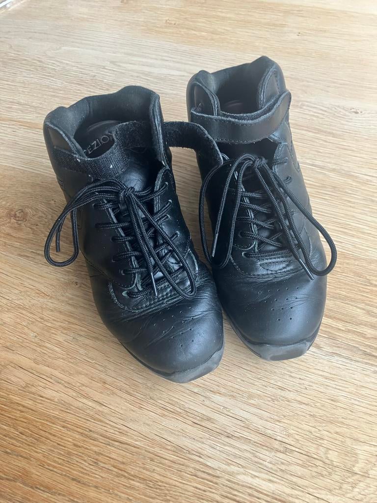 Dansschoenen Capeziox, maat 40, goede staat, Sport en Fitness, Ophalen, Gebruikt, Schoenen