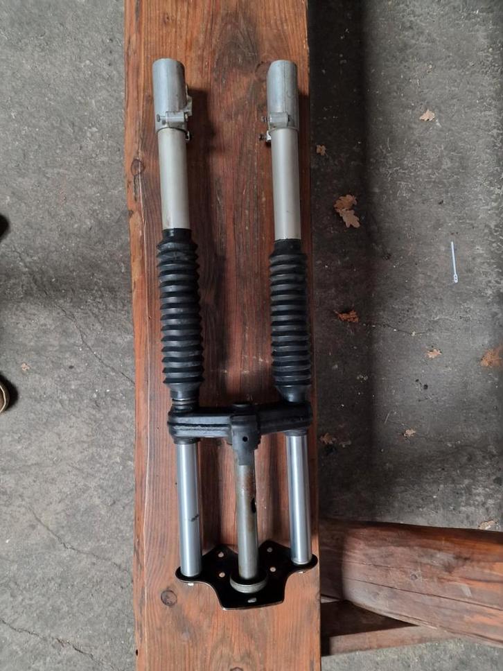 Kreidler Voorvork in super mooie staat, origineel vanaf 1973, Fietsen en Brommers, Brommeronderdelen | Kreidler, Zo goed als nieuw