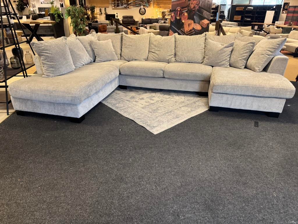 Hoekbank in U-Vorm 225/345/150 €695, beige Direct/Leverbaar, Huis en Inrichting, Ophalen, Gebruikt, 300 cm of meer, Mwonenenslapen