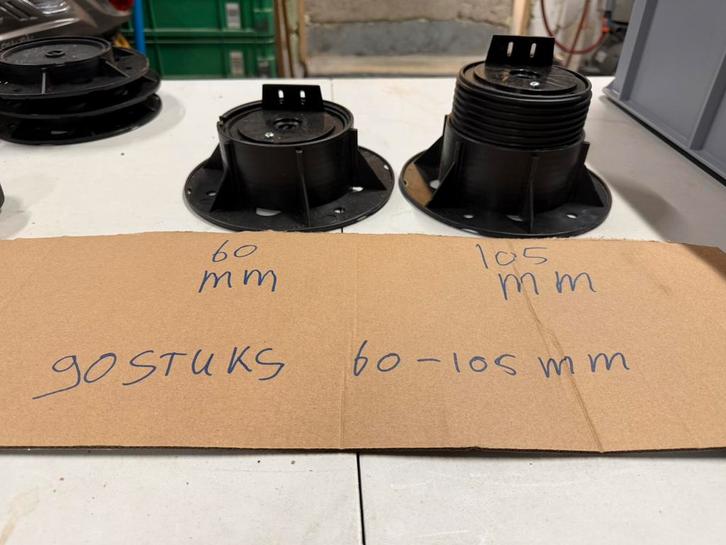 Schroefpoten dakterras nieuw! Div maten, Tuin en Terras, Terrasdelen en Vlonders, Nieuw, Kunststof, Ophalen