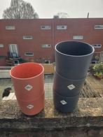 Elho bloempotten - 2 roze, 3 antraciet, Kunststof, Gebruikt, Minder dan 60 cm, Rond