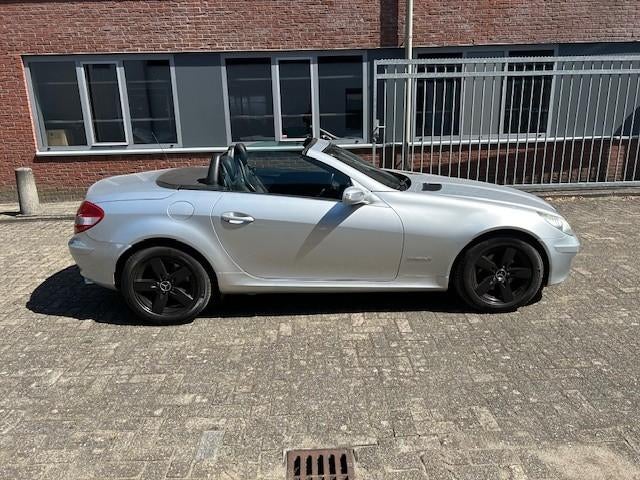Mercedes-Benz SLK 1.8 Slk200 Kompr  AUT 2004 Grijs NL auto, Auto's, Mercedes-Benz, Automaat, Achterwielaandrijving, Zwart, 4 cilinders