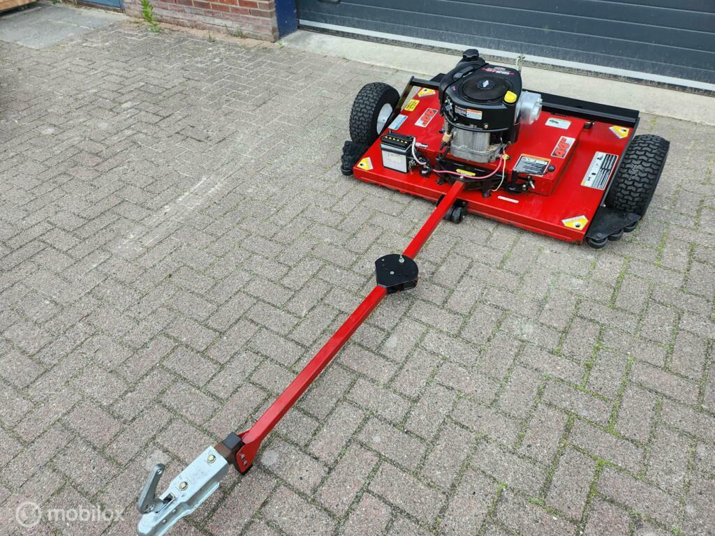 Getrokken gazon maaier bloter, Tuin en Terras, Zitmaaiers, Ophalen, Zo goed als nieuw