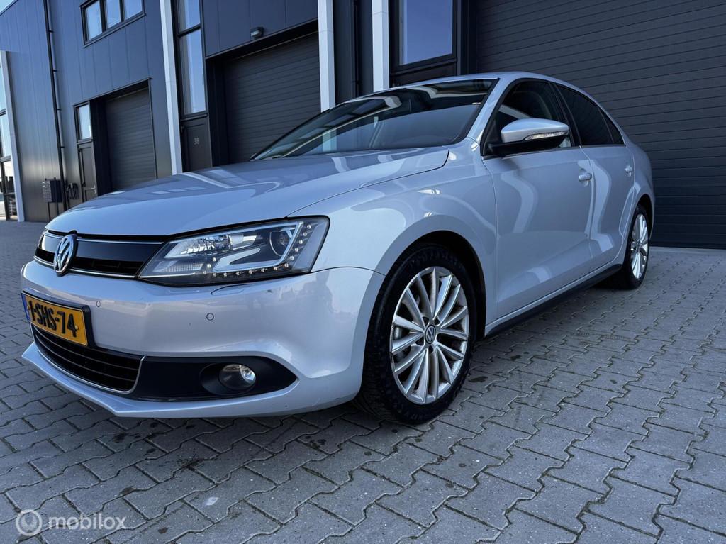 Volkswagen Jetta 1.4 TSI Hybrid Highline, Gebruikt, Euro 6, 4 cilinders, Origineel Nederlands