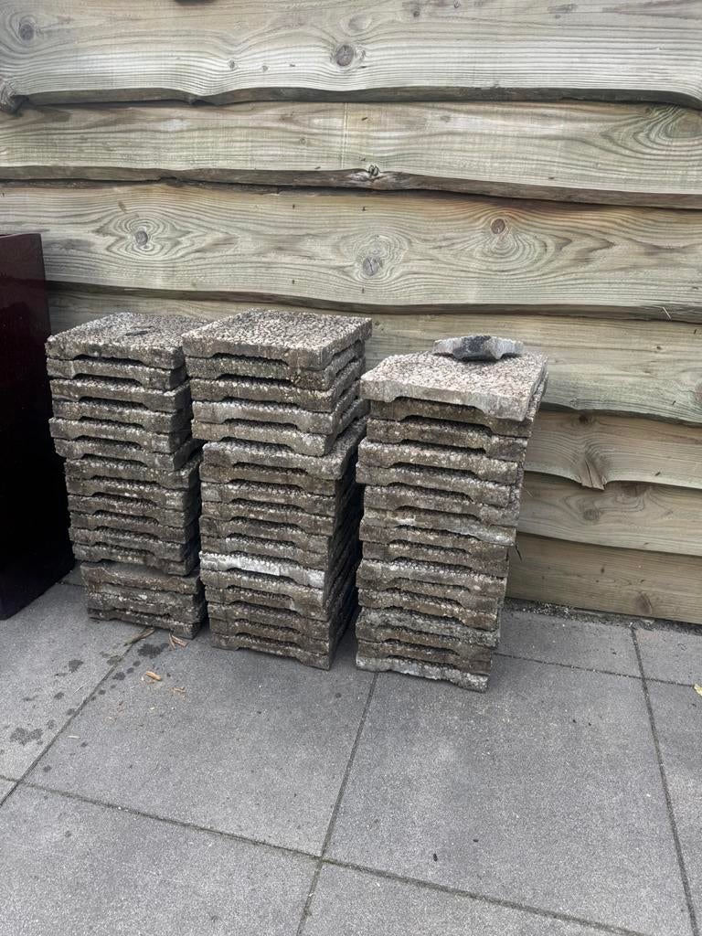 GRATIS Grindtegels, Tuin en Terras, Tegels en Klinkers, Ophalen, Zo goed als nieuw, Beton, Terrastegels