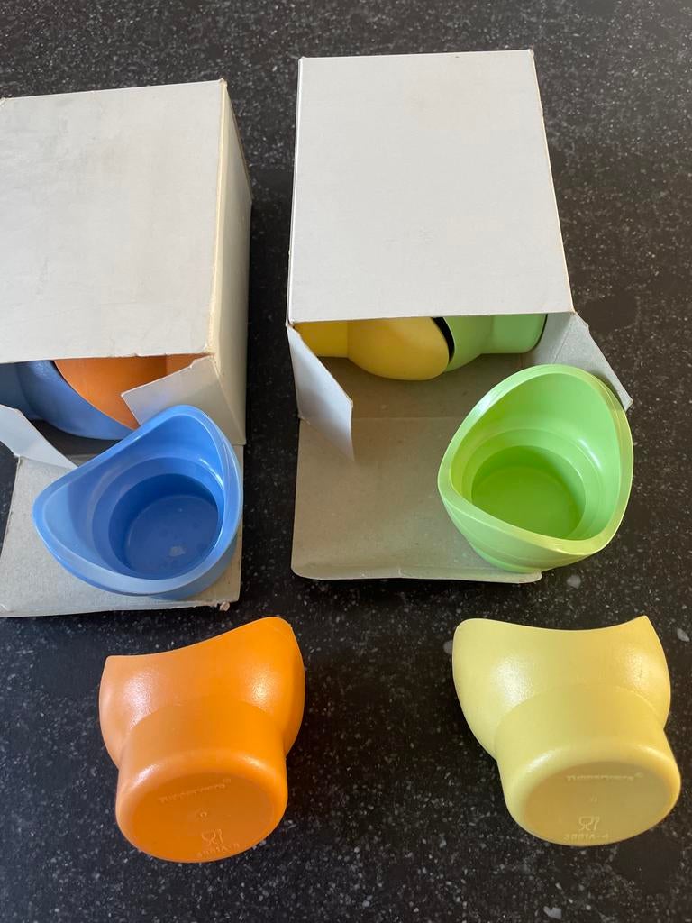 Tupperware Eierdoppen Set - Nieuw in Doos Pasen, Huis en Inrichting, Keuken | Tupperware, Ophalen of Verzenden, Nieuw, Blauw, Beker of Kan