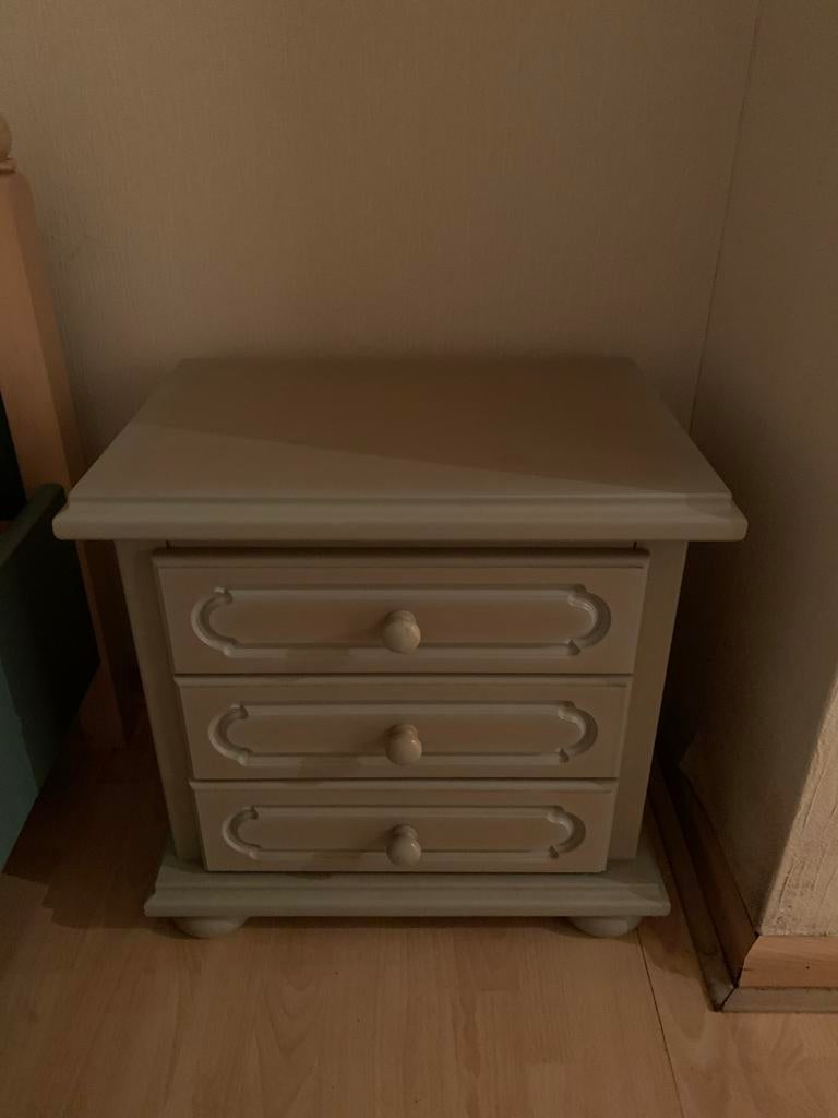 Houten nachtkastje met 3 lades - Mintgroen, Huis en Inrichting, Ophalen, Gebruikt, Minder dan 45 cm, Minder dan 55 cm