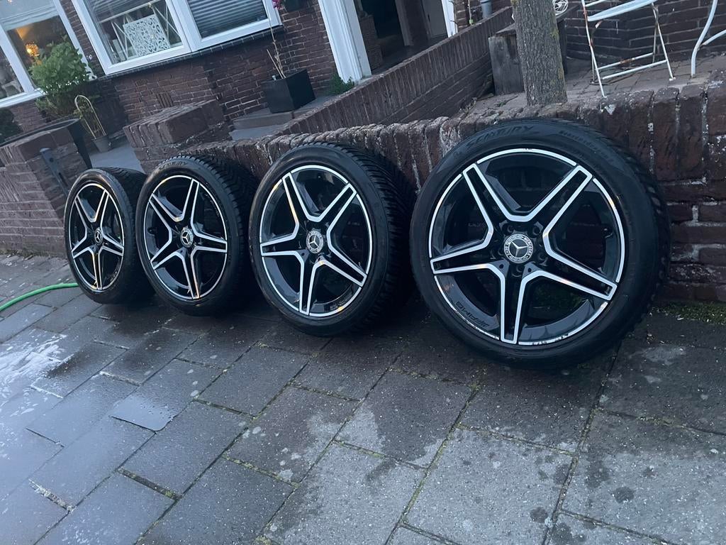 “ORIGINEEL” Mercedes Benz AMG velgen&banden 18 inch, Auto-onderdelen, Banden en Velgen, Ophalen, 18 inch, Gebruikt, Banden en Velgen