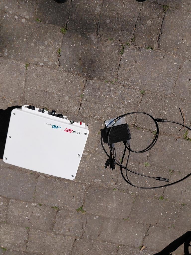 SolarEdge SE3000H omvormer met optimizers, Ophalen of Verzenden, Gebruikt, Compleet systeem, 200 wattpiek of meer