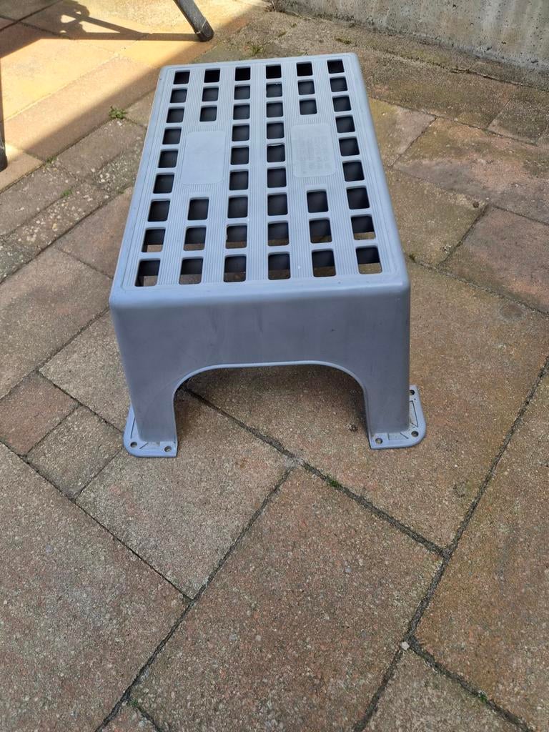 Stevige kunststof opstapje / trapje, Caravans en Kamperen, Ophalen of Verzenden, Gebruikt