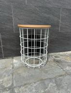 Stijlvolle bijzet tafel. wit degelijk solide metaal, Ophalen of Verzenden