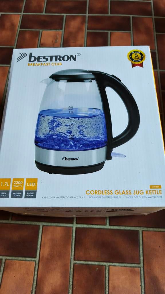 Bestron Snoerloze Glazen Waterkoker 1.7L 2200W LED, 1 tot 2 liter, Ophalen, Zo goed als nieuw, Draadloos