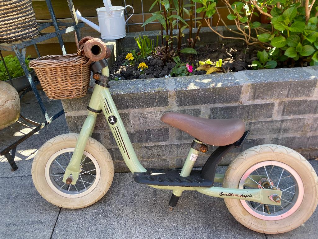 Loopfiets bandits & angels, Ophalen, Zo goed als nieuw, Loopfiets