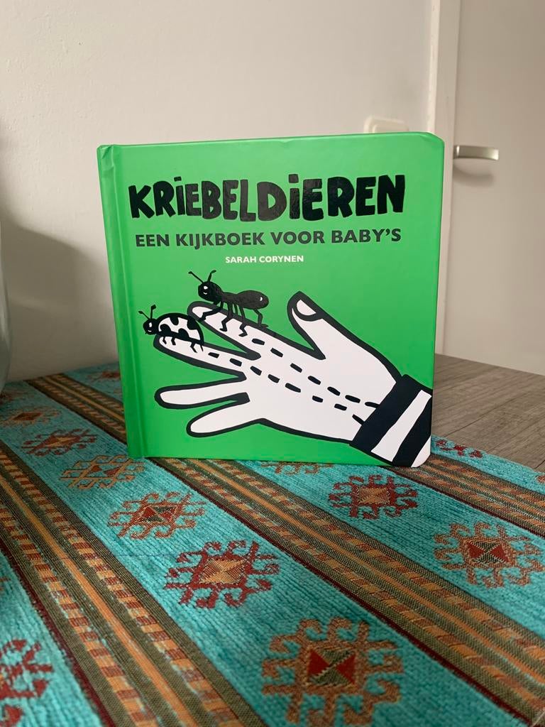 Kriebeldieren een kijkboek voor baby’s 5€ (ophalen), Ophalen, Zo goed als nieuw, 6 tot 12 maanden