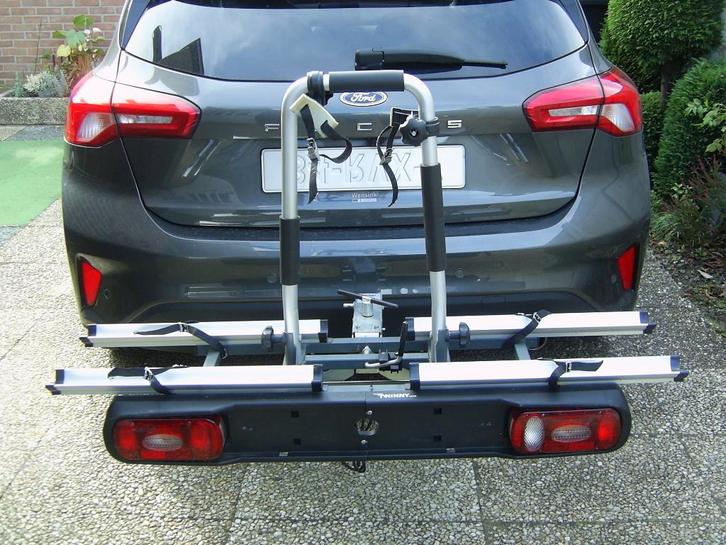 Mooie stabiele kantelbare Twinny Load e-Base fietsendrager, Auto diversen, Fietsendragers, Gebruikt, Trekhaakdrager, 2 fietsen