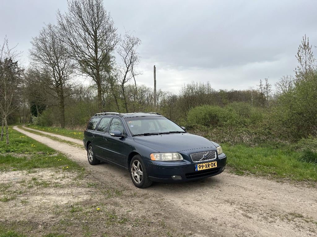 Volvo V70 2.4 170PK - LPG G3 - Goed onderhouden, Voorwielaandrijving, 1800 kg, Zwart, Blauw
