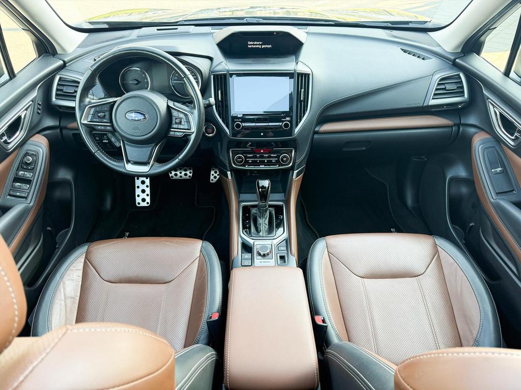 Subaru Forester 2.0i e-BOXER AWD 150pk CVT Premium | Panodak, Auto's, Subaru, 12 maanden, Euro 6, 4 cilinders, Leder