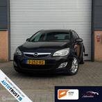 Opel Astra J 1.6 Edition / AUTOMAAT / PDC / LAGE KM / OND, Auto's, Euro 5, 680 kg, 4 cilinders, Parkeersensor