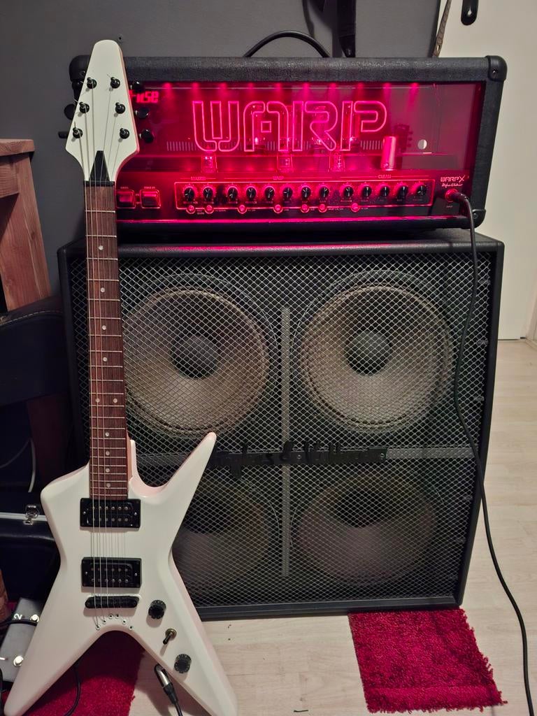 Hughes & Kettner Warp X  of Peavey buizenamp met footswitch, Muziek en Instrumenten, Versterkers | Bas en Gitaar, Ophalen, Zo goed als nieuw