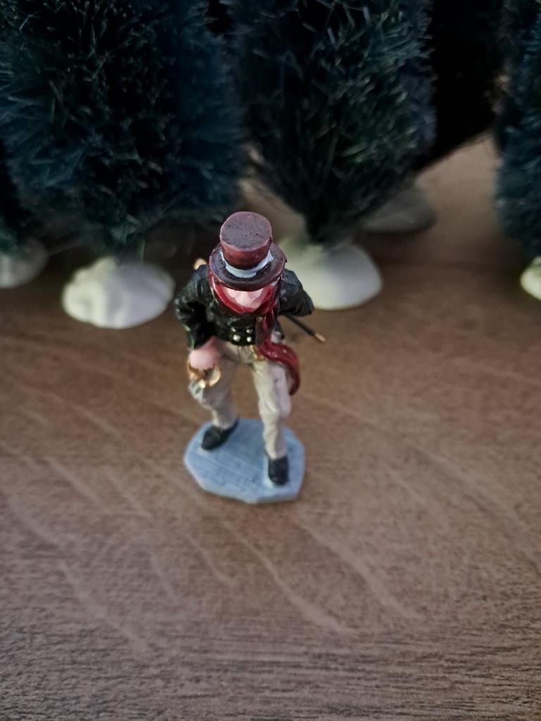 Lemax the scrooge, Ophalen, Poppenhuis