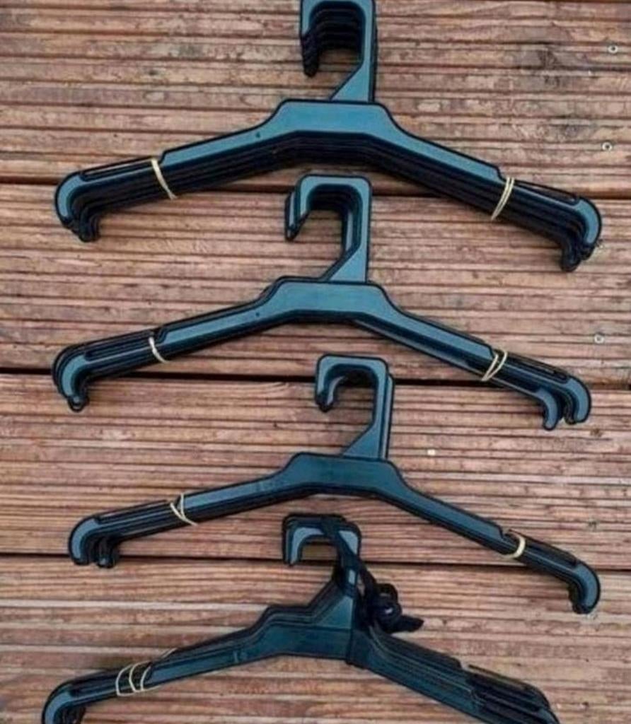 Partij aanbieding 40 kledinghangers breedte 38, Ophalen, Zo goed als nieuw