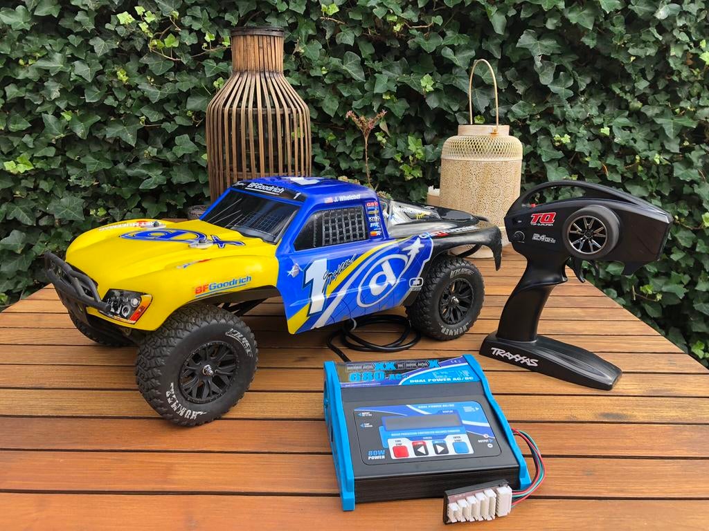 Traxxas Slash 2wd Ready to Race, Elektro, Auto offroad, Ophalen of Verzenden, Zo goed als nieuw
