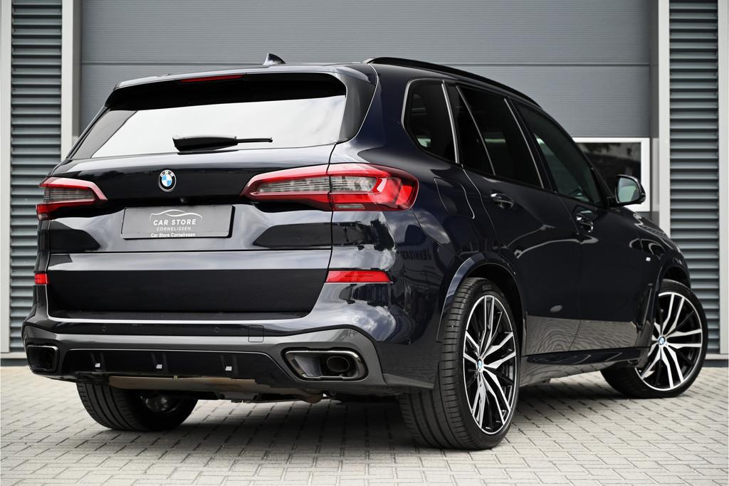 BMW X5 xDrive40i M-SPORT / PANO / BOWERS & WILKINS / LASER /, Automaat, Gebruikt, 138 €/maand, Bedrijf