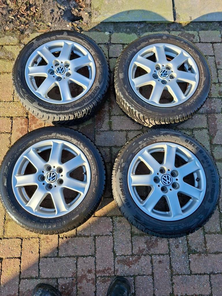Set velgen 15 inch met all season banden, Auto-onderdelen, Banden en Velgen, Ophalen, Gebruikt, 15 inch, Banden en Velgen
