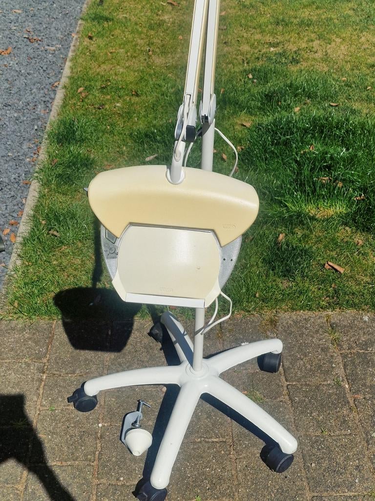 Professionele loeplamp op wielen - Luxo, Ophalen, Gebruikt, Loeplamp