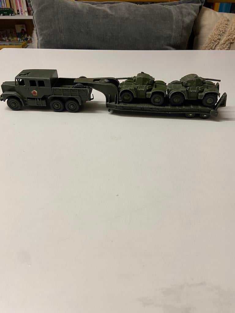 Dinky toys militair  div voertuigen, Ophalen of Verzenden, Zo goed als nieuw, Auto, Dinky Toys