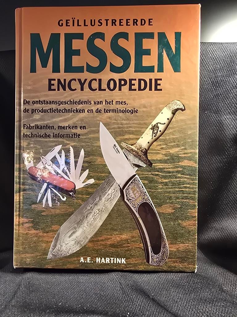 Geïllustreerde Messen Encyclopedie - A.E. Hartink, Boeken, Encyclopedieën, Gelezen, A.E. Hartink, Ophalen of Verzenden, Los deel