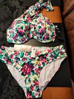 Nieuwe bikini, slip mt.M, top mt.85D, gebloemd, Ophalen of Verzenden, Nieuw, Bikini