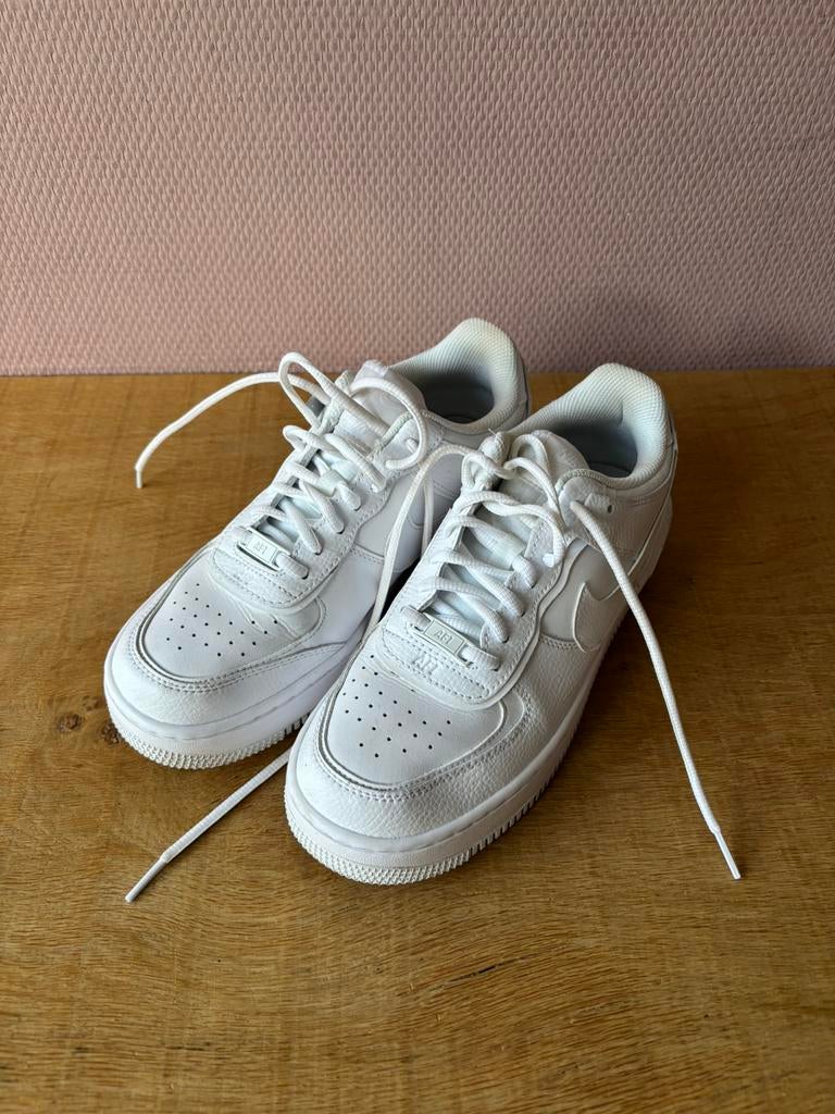 Witte Nike Air Force 1 dames, maat 40, Kleding | Dames, Schoenen, Ophalen of Verzenden, Zo goed als nieuw, Wit, Sneakers of Gympen