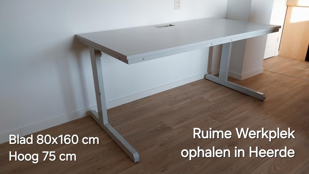 Solide Bureau Werkplek, Huis en Inrichting, Ophalen