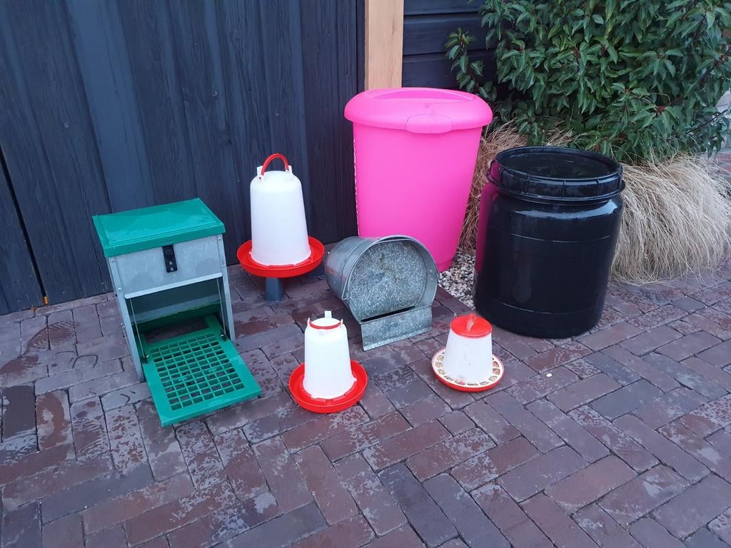 Te koop kippen  benodigdheden., Ophalen of Verzenden, Drinken en Voederen