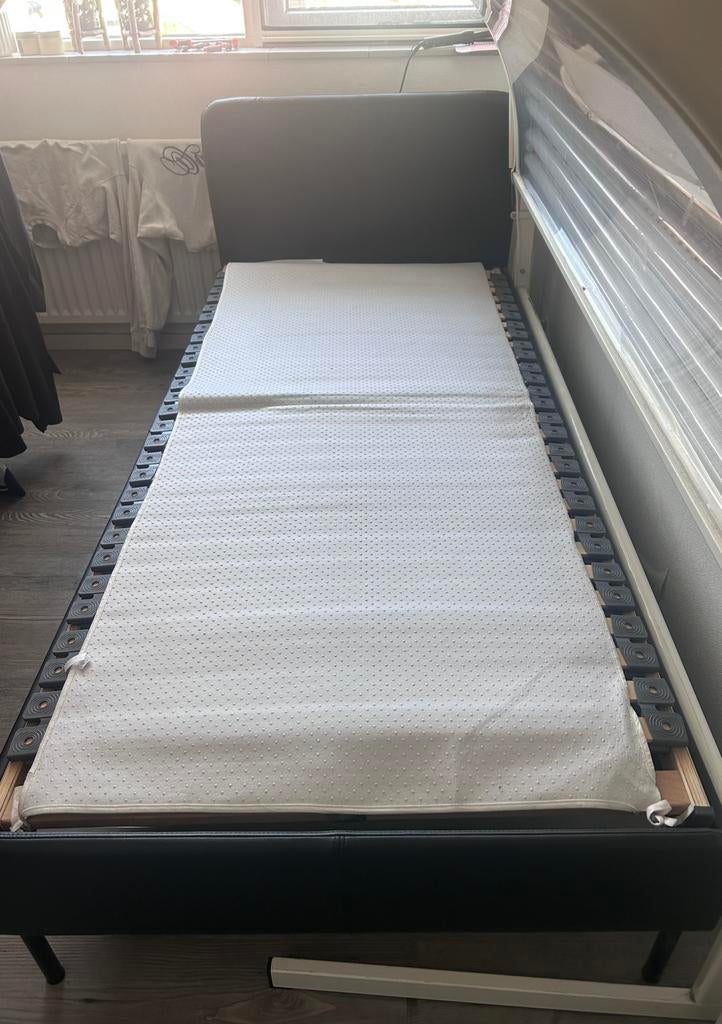 1 persoonsbed incl lattenbodem en mattras, 90 cm, Eenpersoons, Zwart, Ophalen of Verzenden