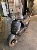 AGM scooter - Mat zwart, inclusief windscherm, Fietsen en Brommers, Brommeronderdelen | Scooters, Ophalen, Gebruikt, Overige typen