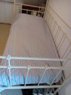 Stalen bed + nachtkastje, Huis en Inrichting, Slaapkamer | Bedden, Ophalen, Gebruikt, 90 cm, Eenpersoons