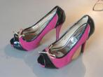 Pumps 39 zwart lak roze peeptoe Sergio Todzi goud strikje, Kleding | Dames, Schoenen, Ophalen, Pumps, Overige kleuren, Zo goed als nieuw